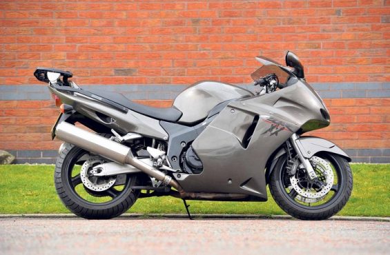 HONDA-CBR1100XX-SUPER-BLACKBIRD-motosiklet